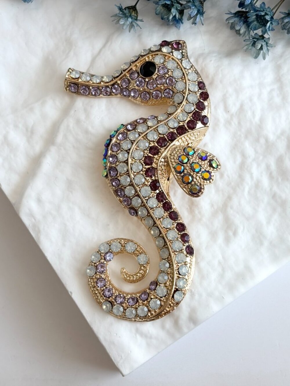 Seahorse Rainbow Rhinestone Gold Toned Jumbo Vintage Inspired Brooch Pin - Picture 6 of 16